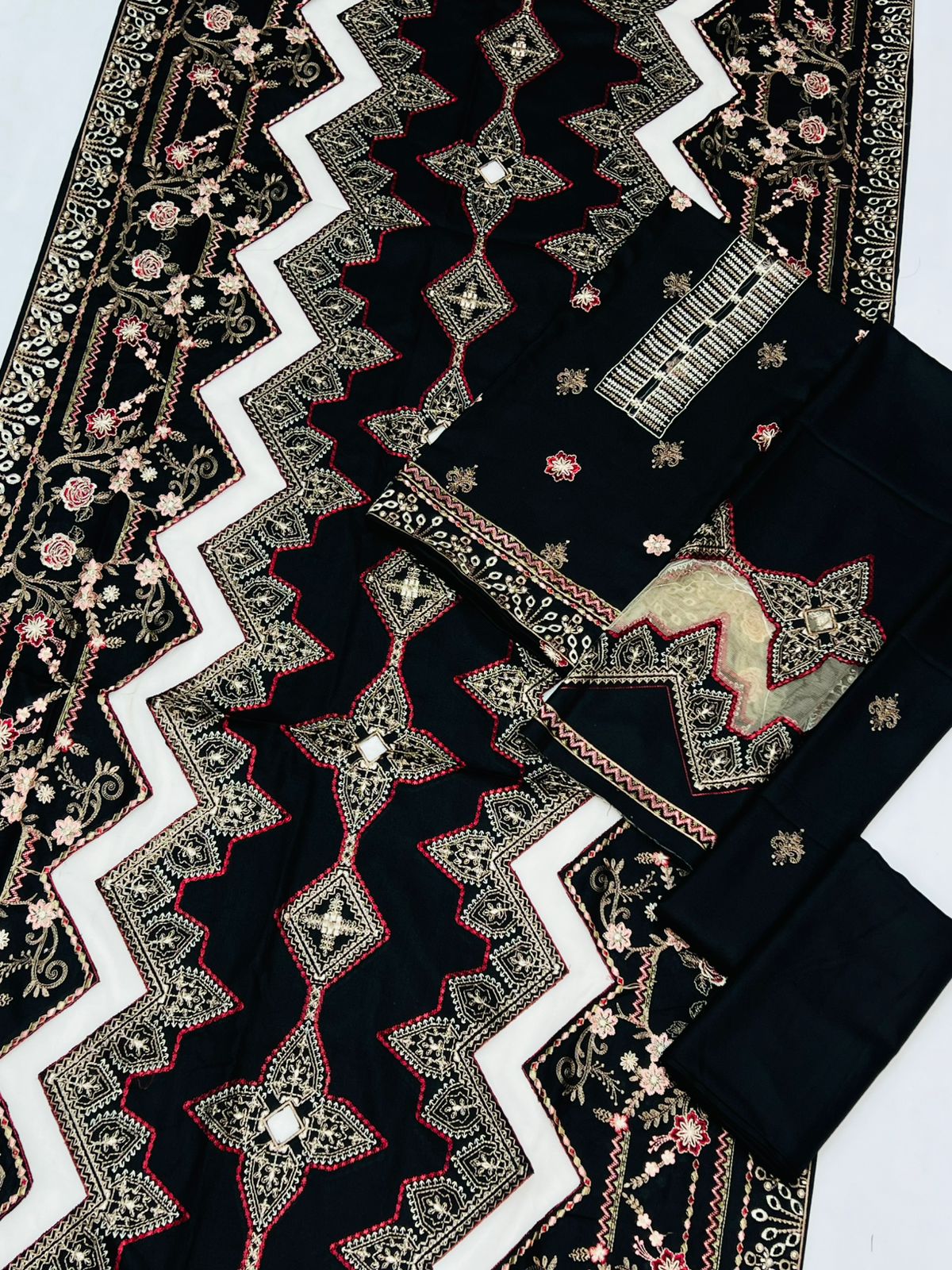 3pc-Embroidered-Dhanak D 44