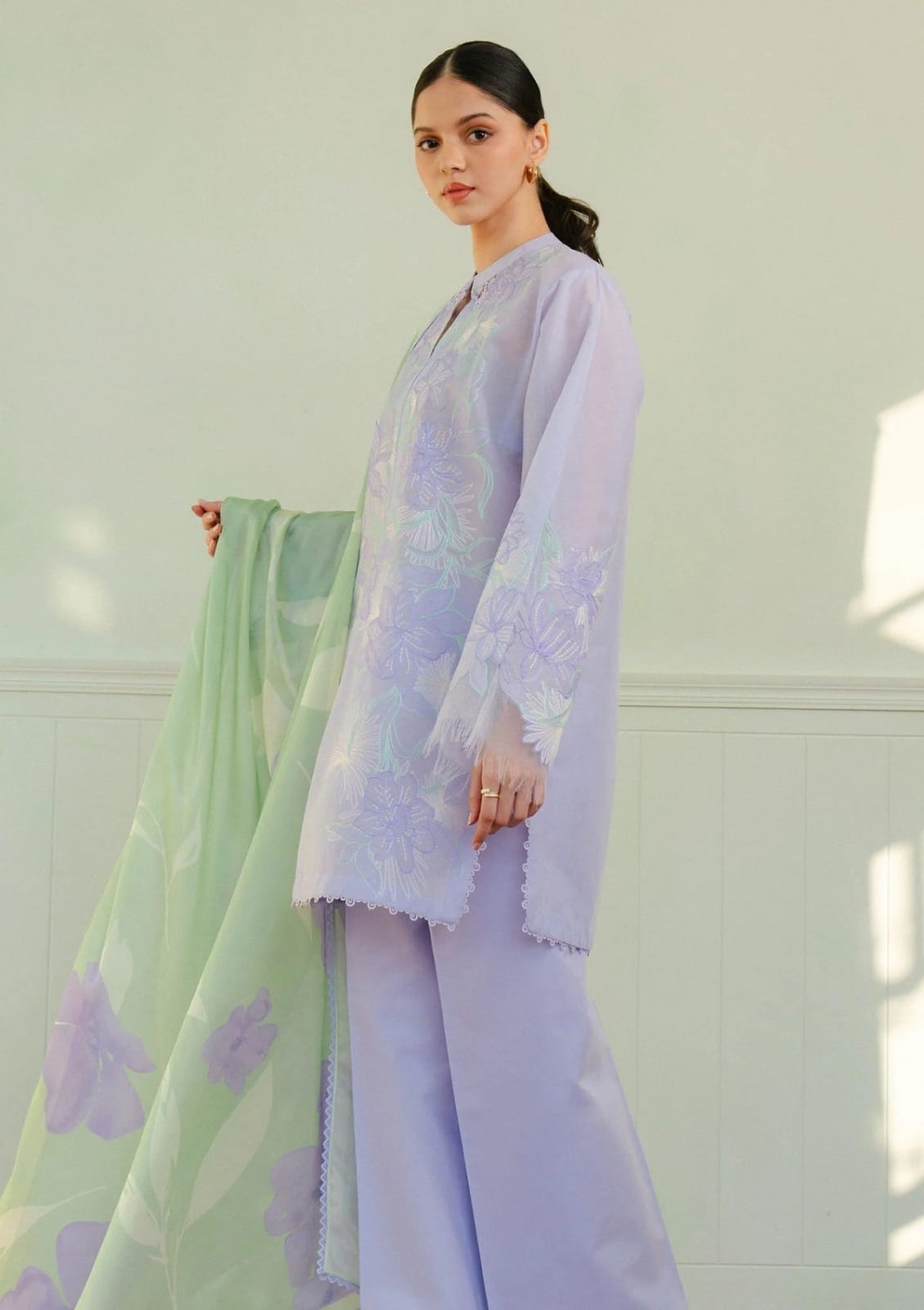Bareeze Embroidered Lawn 3-Piece Suit - BL-002, view 1