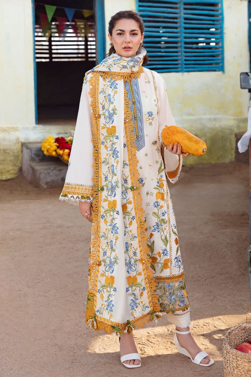 Bareeze Embroidered Lawn 3-Piece Suit - BL-018, view 1