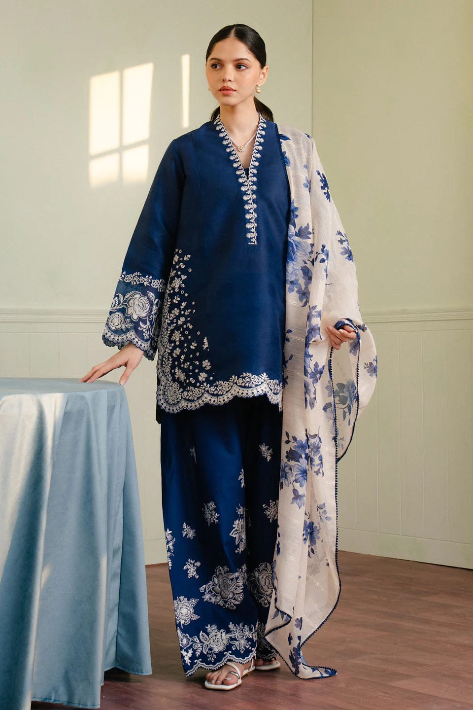 Bareeze Embroidered Lawn 3-Piece Suit - BL-037, view 1